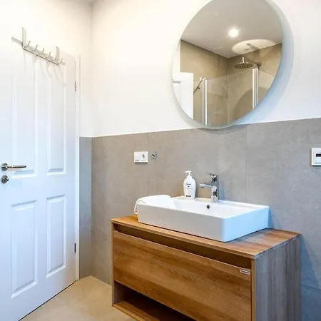 بيت للعطل With 2 Bedrooms *