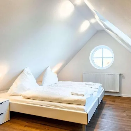 With 2 Bedrooms بيت للعطل غريتسيل