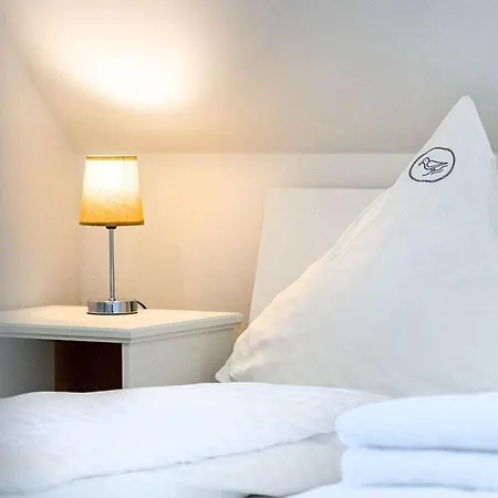 With 2 Bedrooms *
